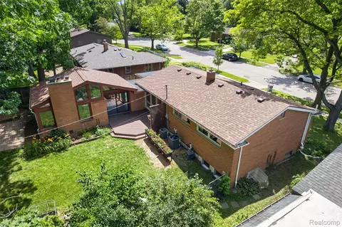 921 Raymond St, Ann Arbor, MI 48103