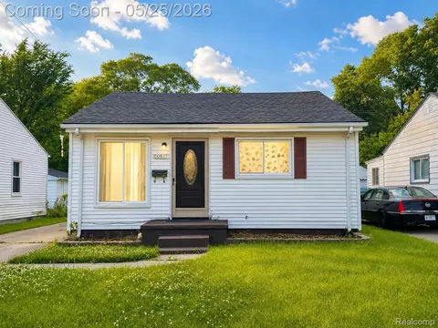 20817 Atlantic Ave, Warren, MI 48091