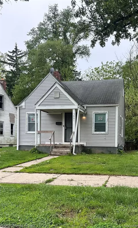 8451 Greenview Ave, Detroit, MI 48228