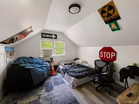 Bedroom - 3224 Circle Dr, Flint, MI 48507 photo 4 of 5