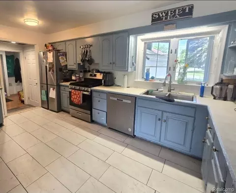 Kitchen - 3224 Circle Dr, Flint, MI 48507 photo 1 of 1
