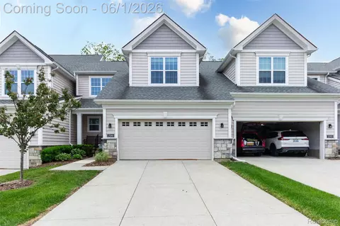 2589 Oxford Cir, Scio, MI 48103
