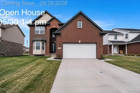 8301 Berwick Dr, Westland, MI 48185