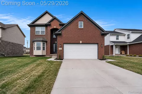 8301 Berwick Dr, Westland, MI 48185