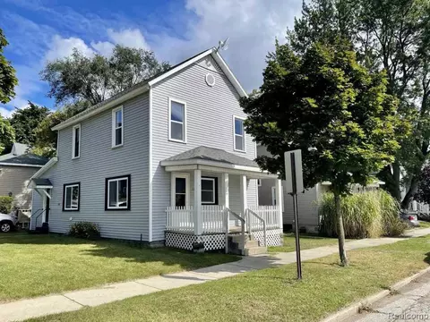 310 W Court St, Ludington, MI 49431