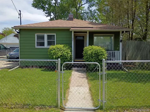 1621 Stocker Ave, Flint, MI 48503