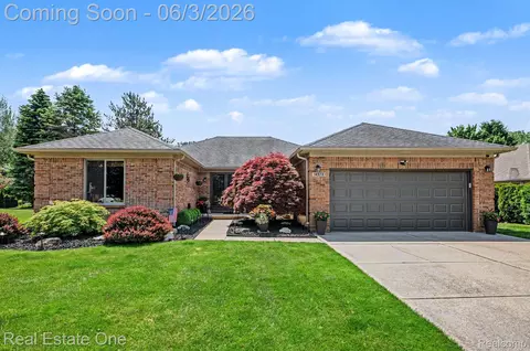14972 River View Ct, Sterling Heights, MI 48313