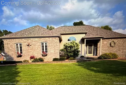 604 Carriage Way, Davison, MI 48423