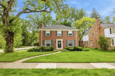 840 Beechmont St, Dearborn, MI 48124