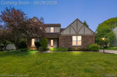 44831 Huntington Dr, Novi, MI 48375