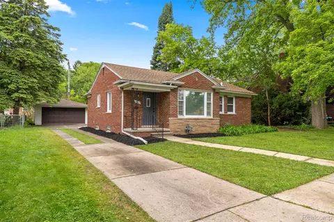 9983 Hemingway, Redford, MI 48239