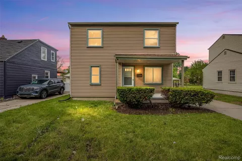 17108 Arlington Ave, Allen Park, MI 48101