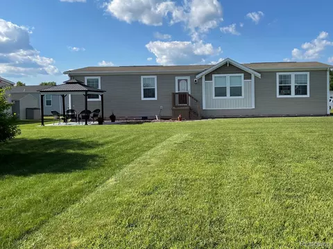11112 Hickory Tree Ct, Green Oak, MI 48178