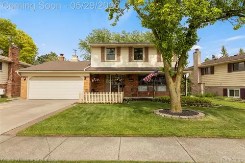15566 Liverpool St, Livonia, MI 48154