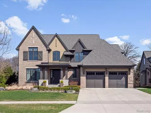 3824 Poppleton Ct, Troy, MI 48084