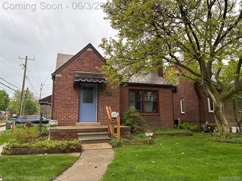 22401 Cobb St, Dearborn, MI 48128