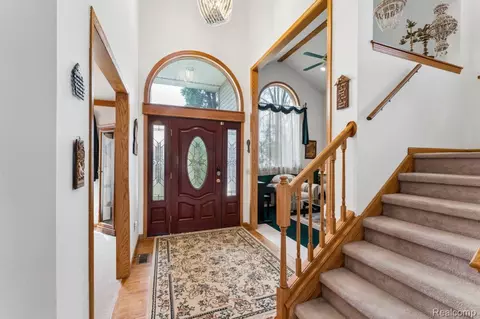 Entry Way - 6476 Stonebrook Ln, Flint, MI 48433 photo 1 of 1