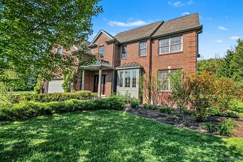 9367 Wildflower Way, Springfield, MI 48350