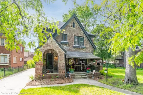 18655 Parkside St, Detroit, MI 48221