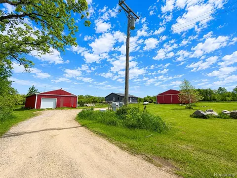 15184 Dudley Rd, Brown City, MI 48416
