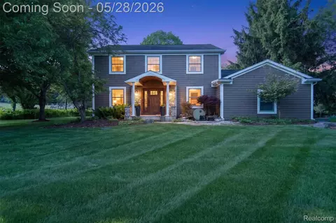 3861 Bradford Square Dr, Scio, MI 48103