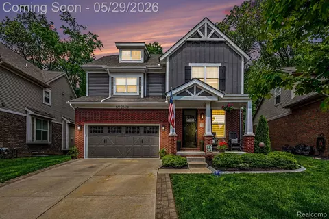 28614 Cottage Ln, Lyon, MI 48165