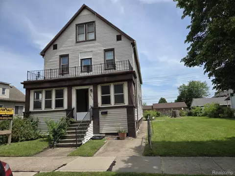 2622 Salina St, Dearborn, MI 48120
