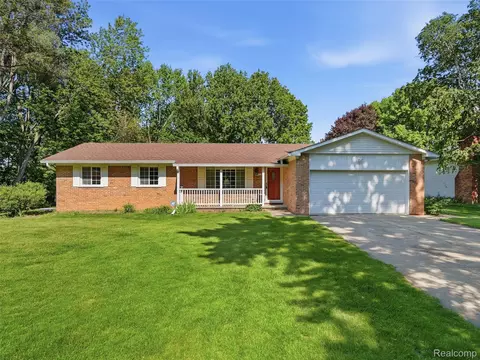 5059 Kidder Rd, Almont, MI 48003