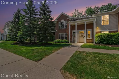 16839 Dover Dr #140, Northville, MI 48168