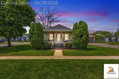 214 S Mcdonnell St, Corunna, MI 48817
