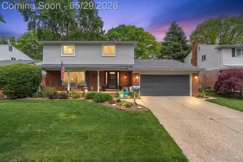 14250 Cranston St, Livonia, MI 48154