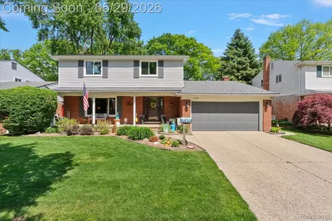 14250 Cranston St, Livonia, MI 48154