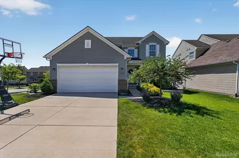4076 Ash Tree Ln, Oceola, MI 48843