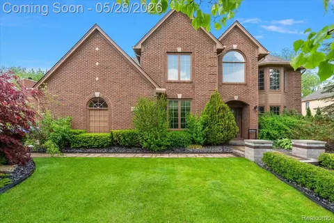 48056 River Way Ct, Canton, MI 48187