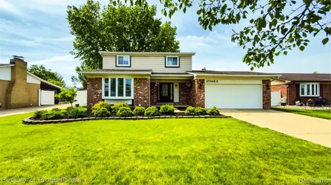 20463 Law Ave, Brownstown, MI 48183