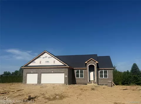 2021 Crested Butte Dr, White Lake, MI 48383