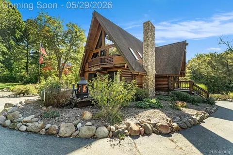 1366 S Baldwin Rd, Orion, MI 48360