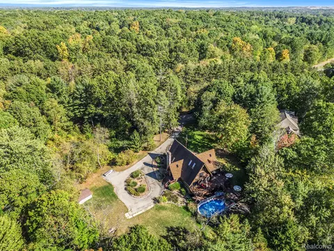 1366 S Baldwin Rd, Orion, MI 48360