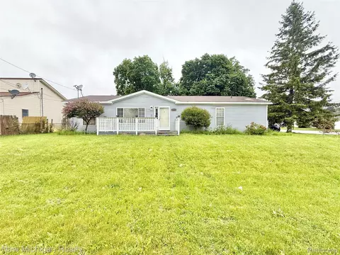 2245 Webber Ave, Burton, MI 48529