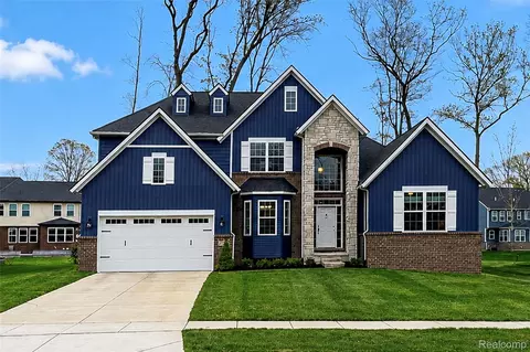 343 Amelia Cir, South Lyon, MI 48178