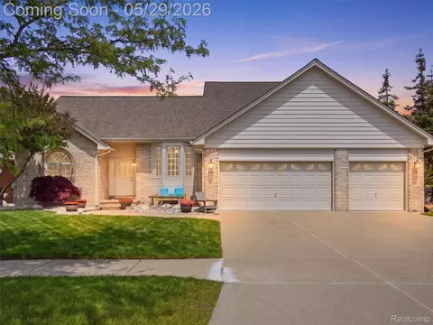 15581 Spiceway, Fraser, MI 48026