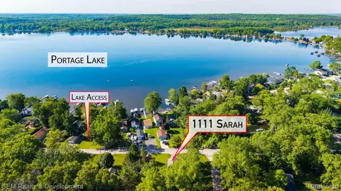1111 Sarah Rd, Putnam, MI 48169