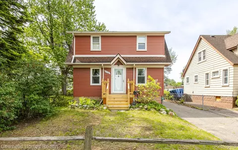 31437 Fairchild St, Westland, MI 48186