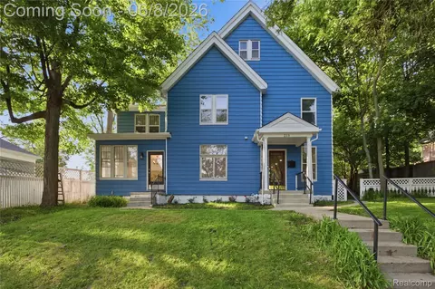 213 Maple St, Ypsilanti, MI 48198