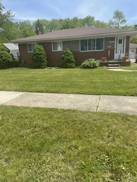23672 Wellington Ave, Warren, MI 48089
