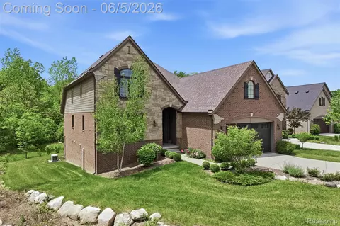 11701 Tuscany Ct, Plymouth, MI 48170