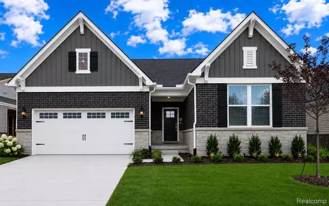 5632 Lewiston Rd, Canton, MI 48188