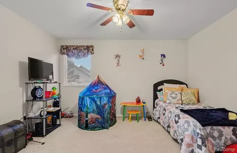 Bedroom - 2053 Golfcrest Dr, Davison, MI 48423 photo 1 of 3