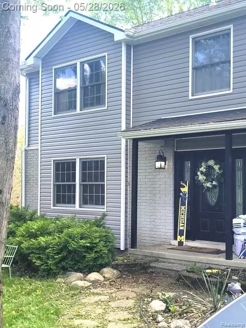 42263 Palmer Rd, Canton, MI 48188