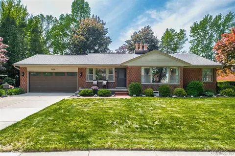11315 Cranston St, Livonia, MI 48150